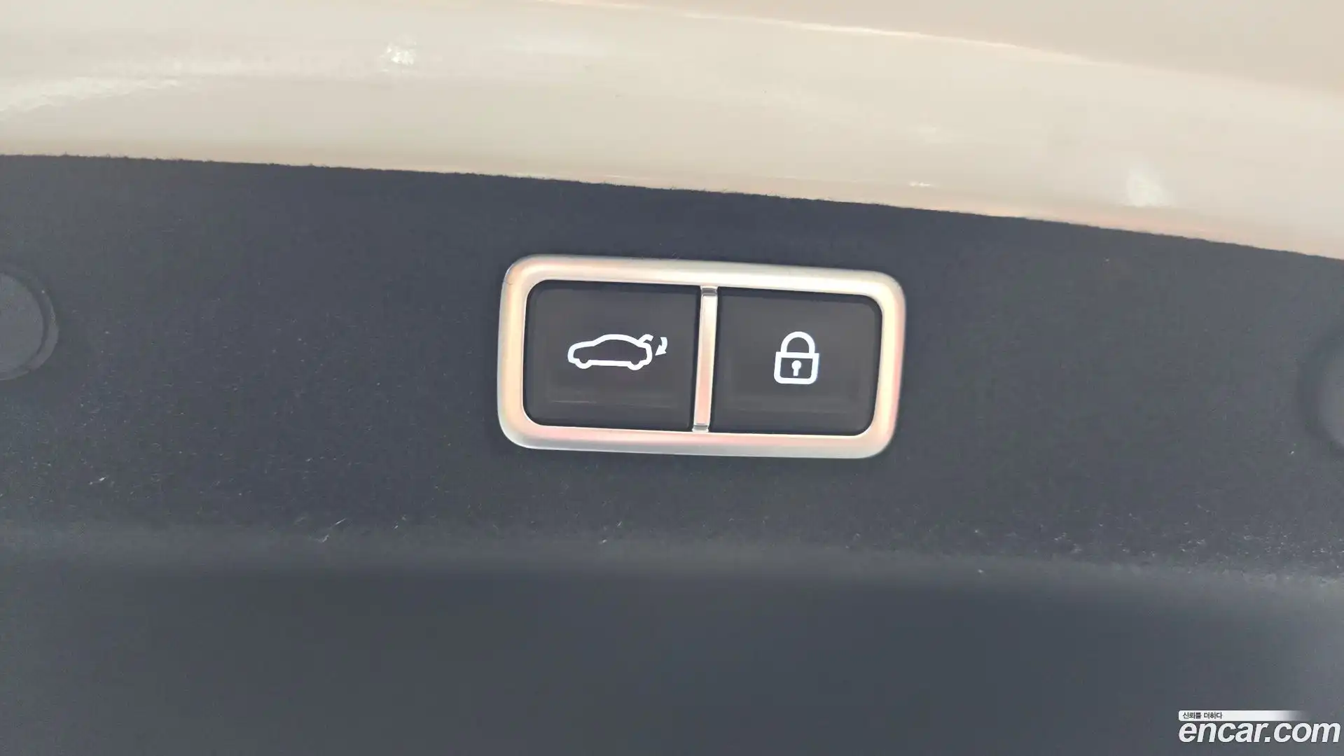 Grandeur Hyundai 2023.8-OPTION-020