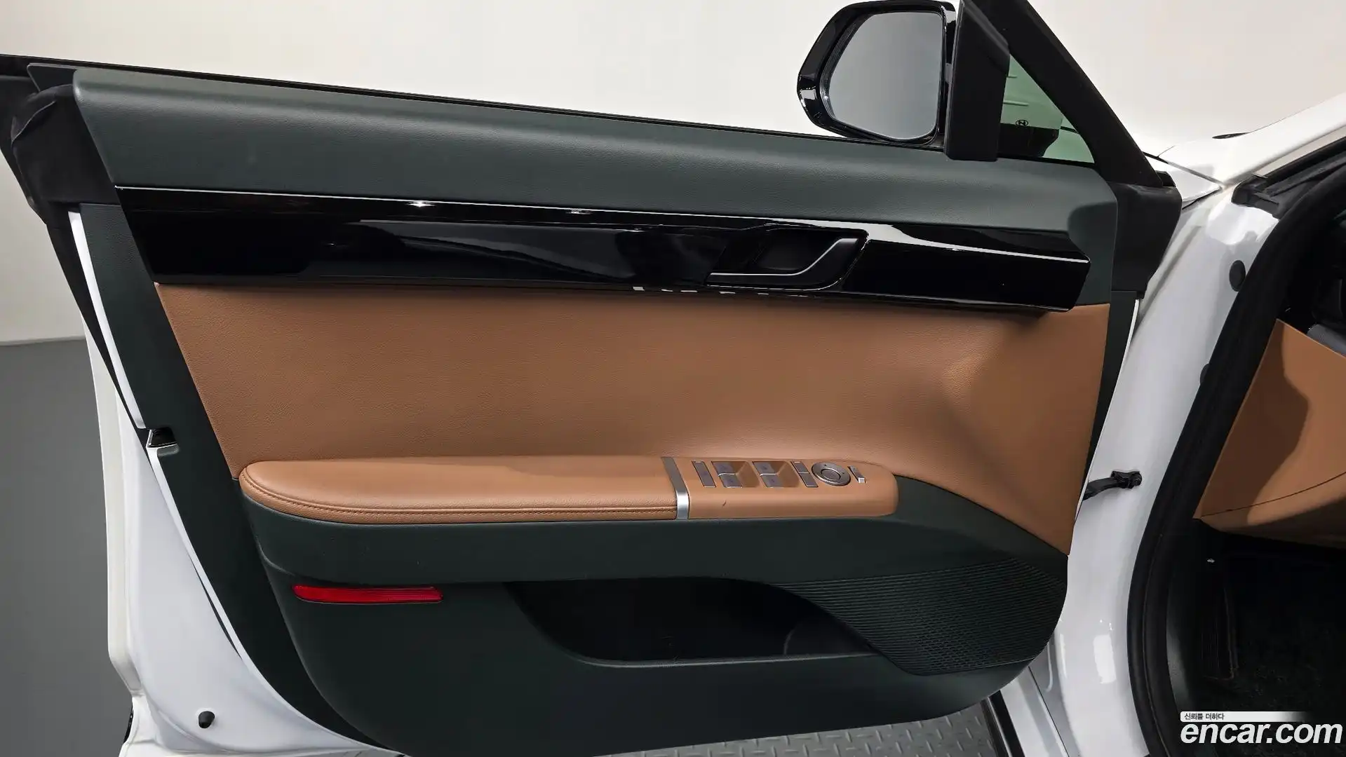 Grandeur Hyundai 2023.8-INNER-034