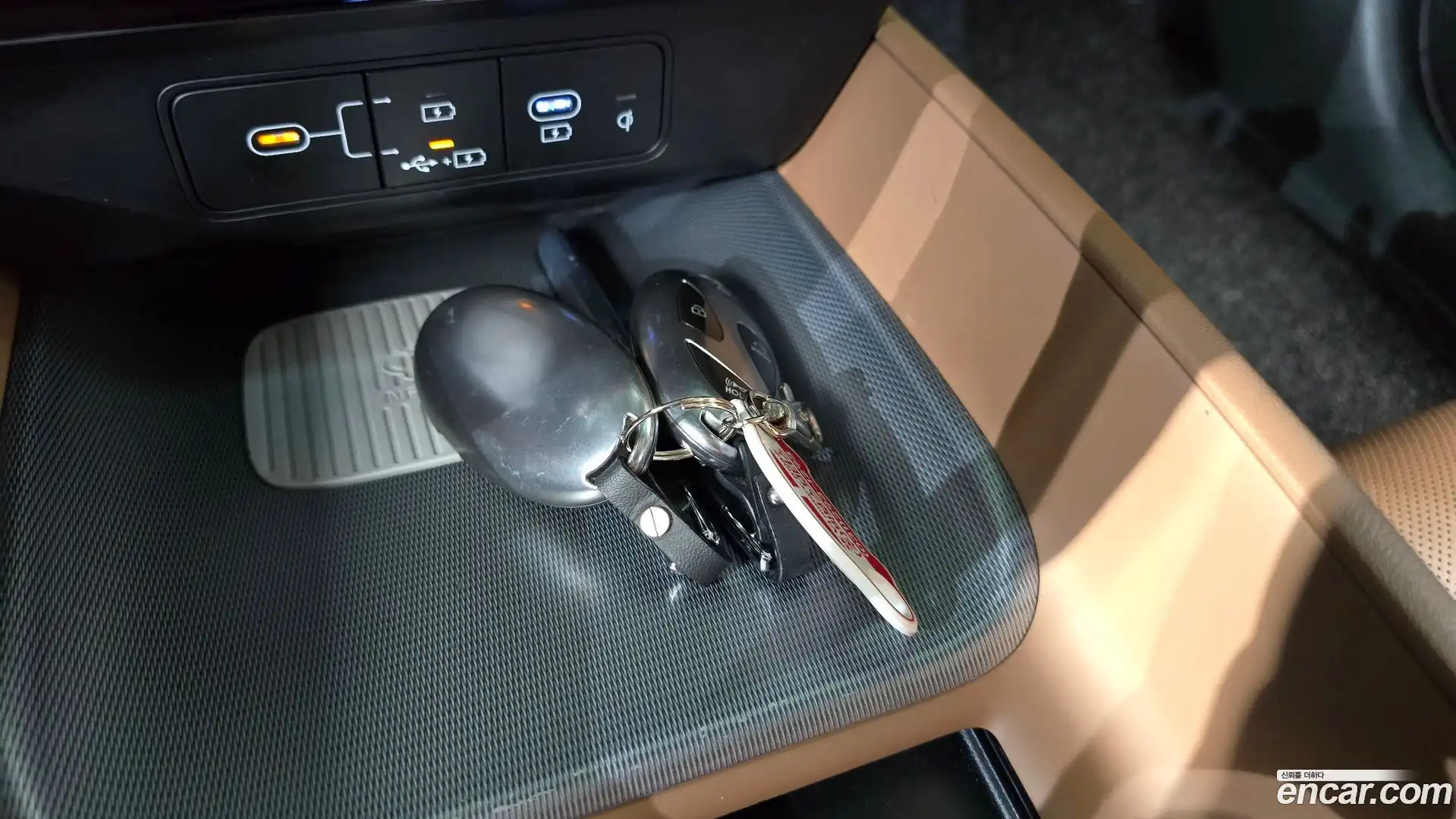 Grandeur Hyundai 2023.8-OPTION-043