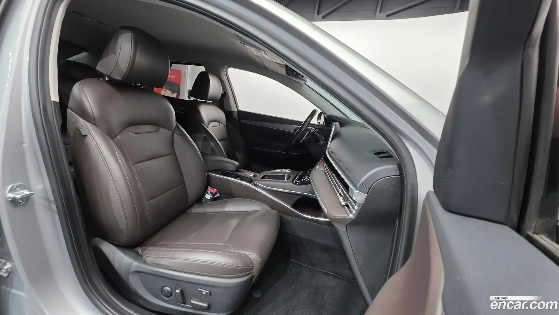 Grandeur Hyundai 2020.11-INNER-010