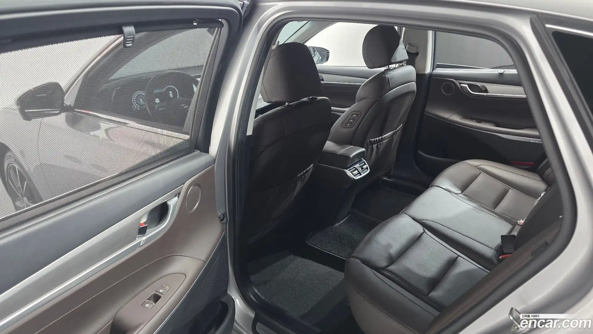 Grandeur Hyundai 2020.11-OPTION-021