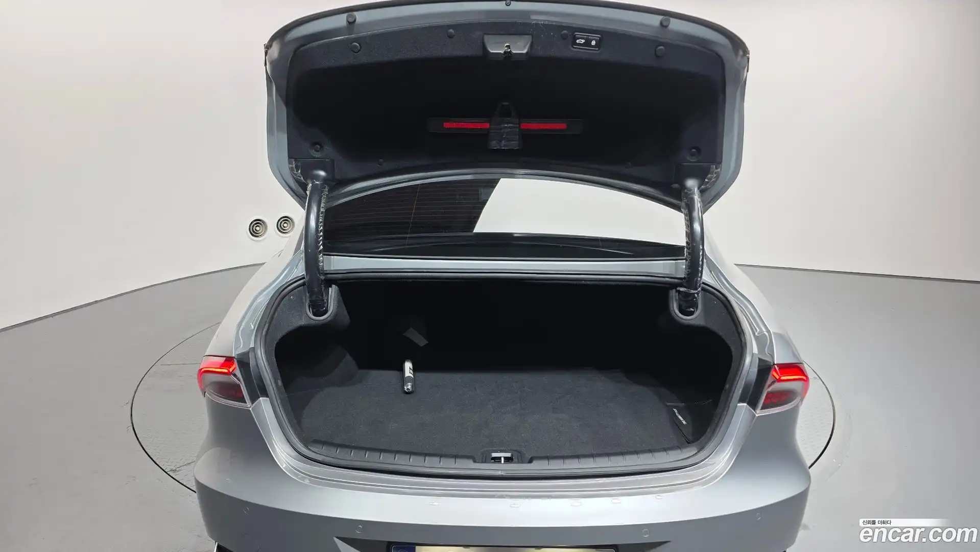 Grandeur Hyundai 2020.11-OPTION-024