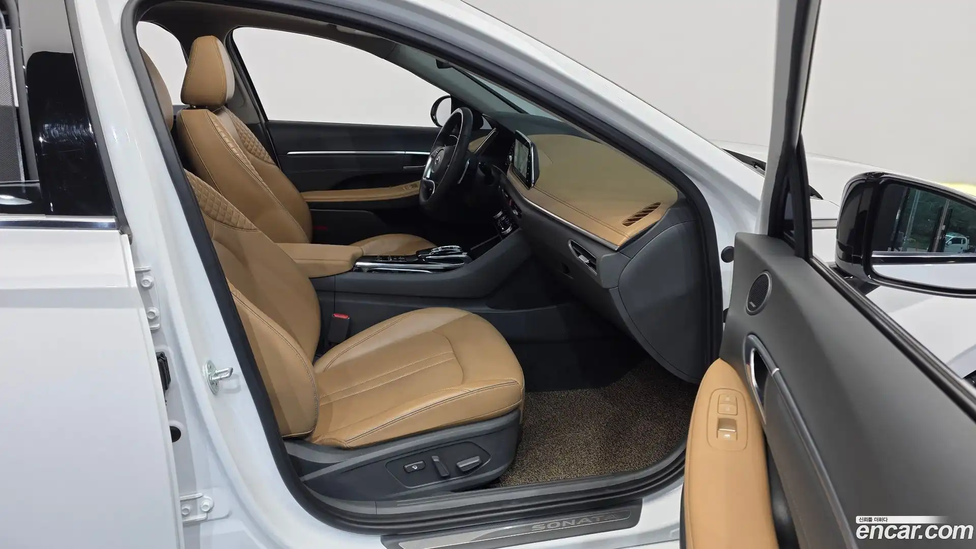 Sonata Hyundai 2019.4-OPTION-015