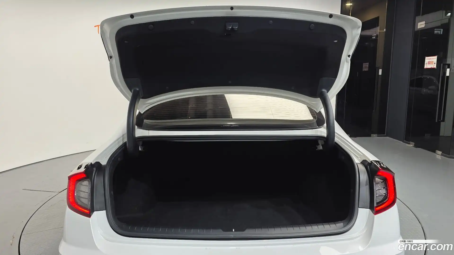 Sonata Hyundai 2019.4-OPTION-024