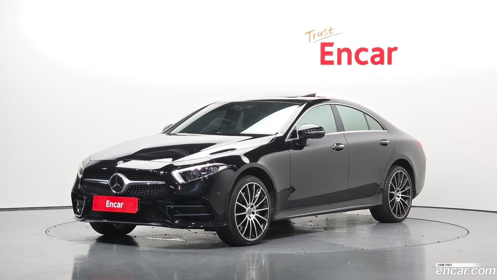 Main__Slider__Photo:CLS-Class Mercedes-Benz 2019.10-0