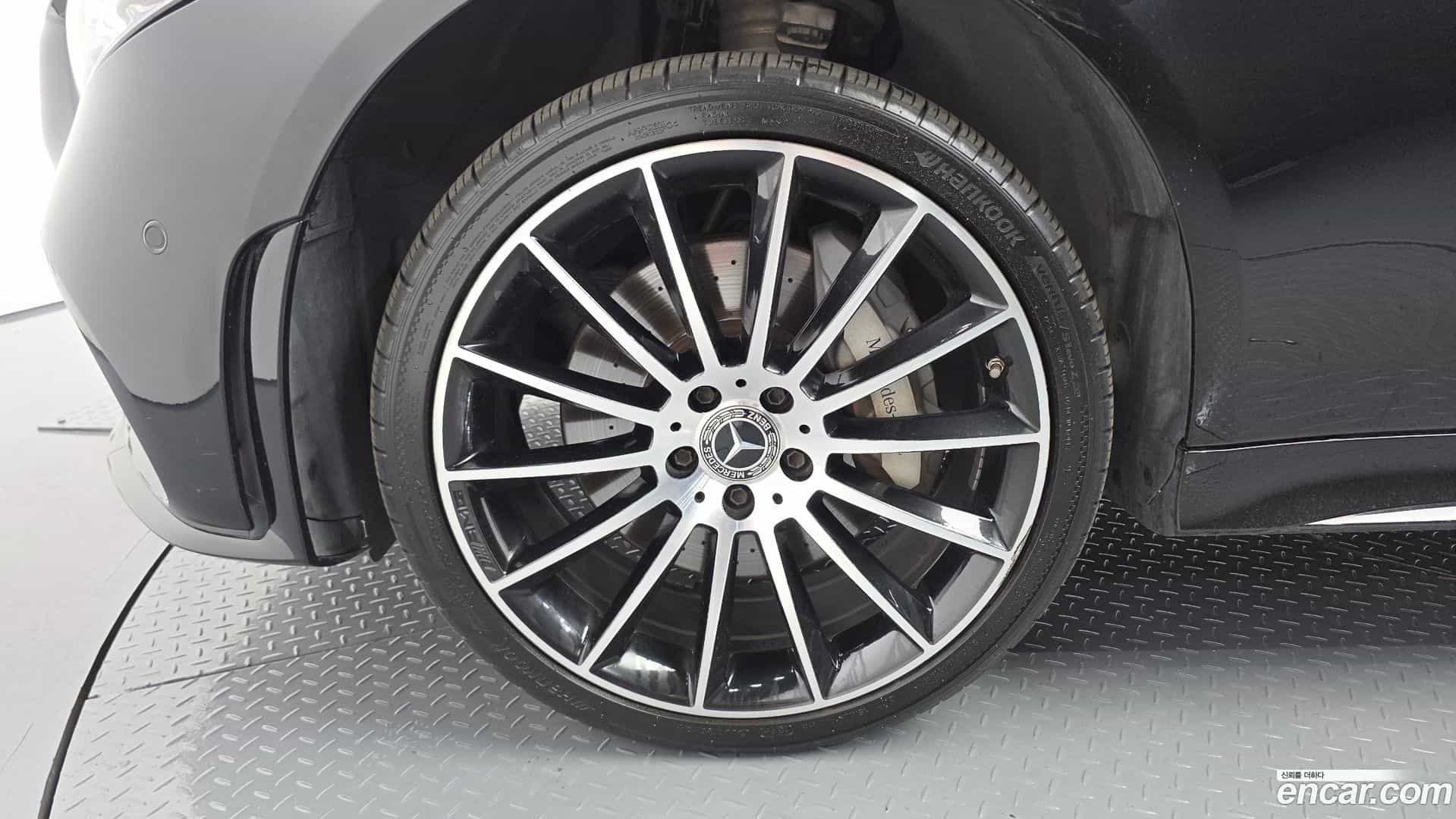 CLS-Class Mercedes-Benz 2019.10-OUTER-005
