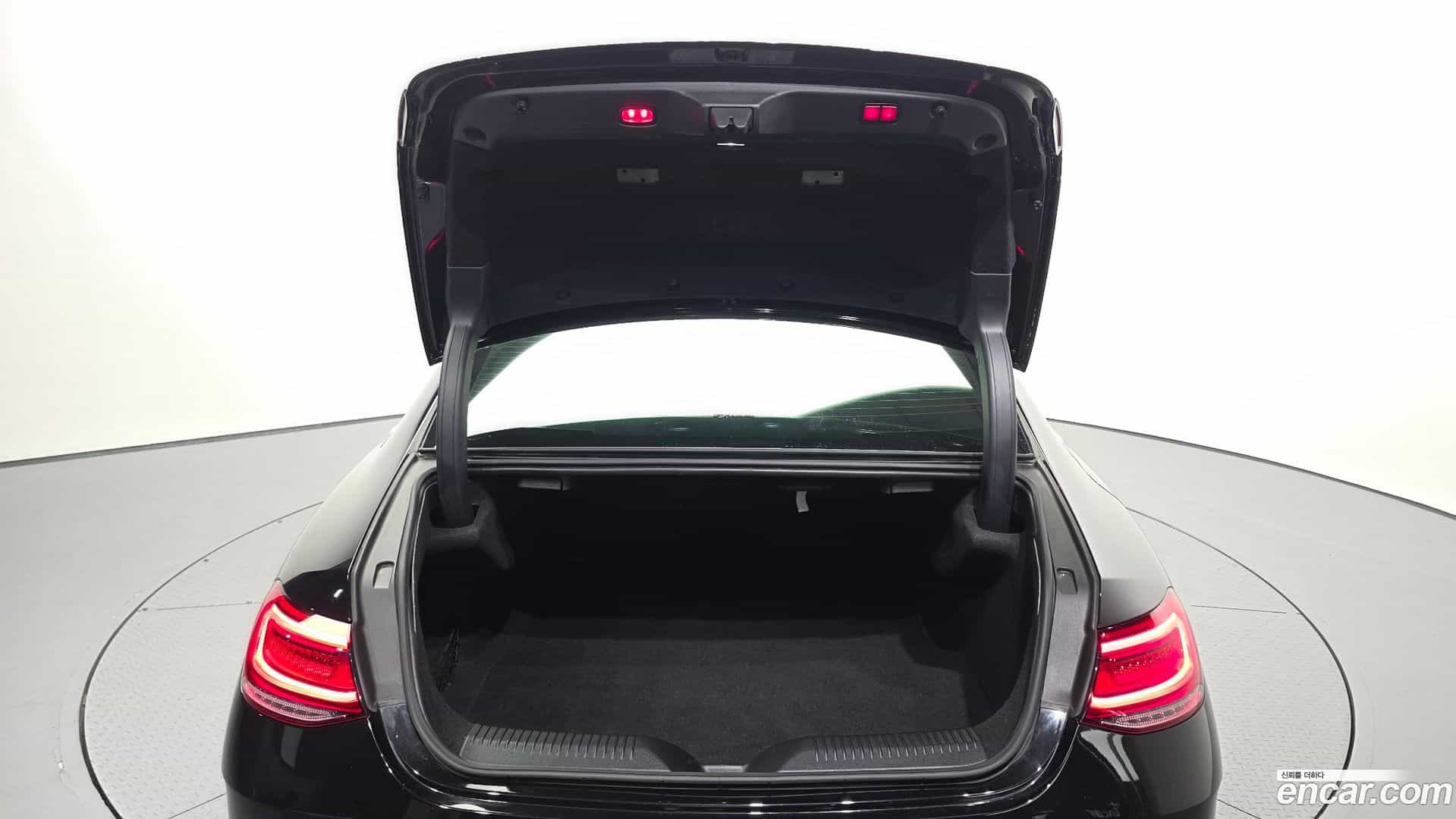 CLS-Class Mercedes-Benz 2019.10-OPTION-024
