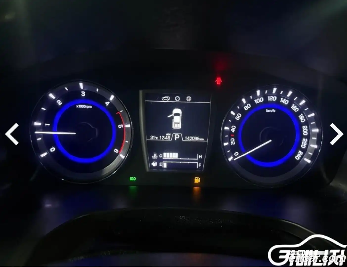 Rexton KG Mobility 2019.11-INNER-008