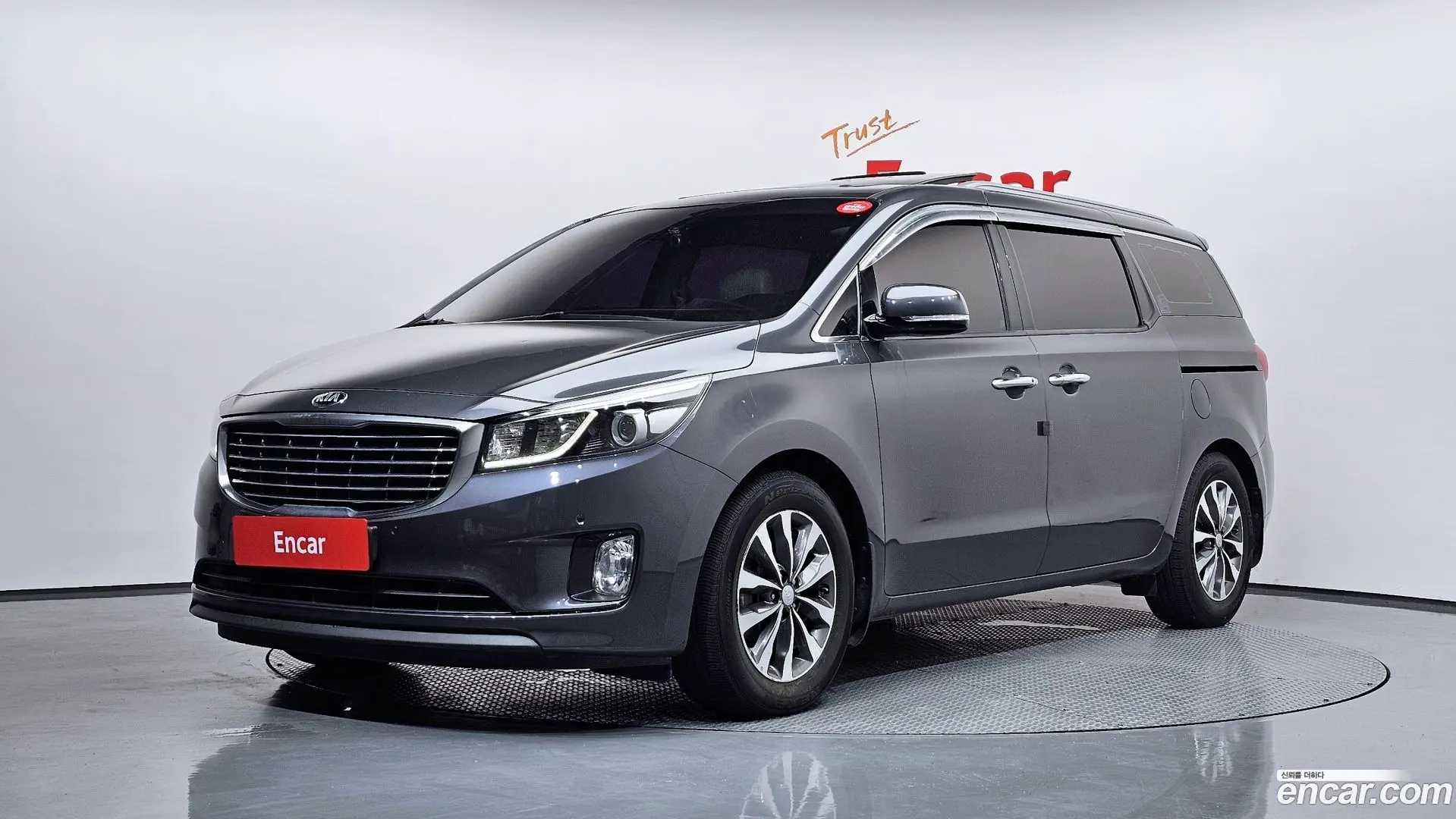 Main__Slider__Photo:Canival Kia 2017.0-0