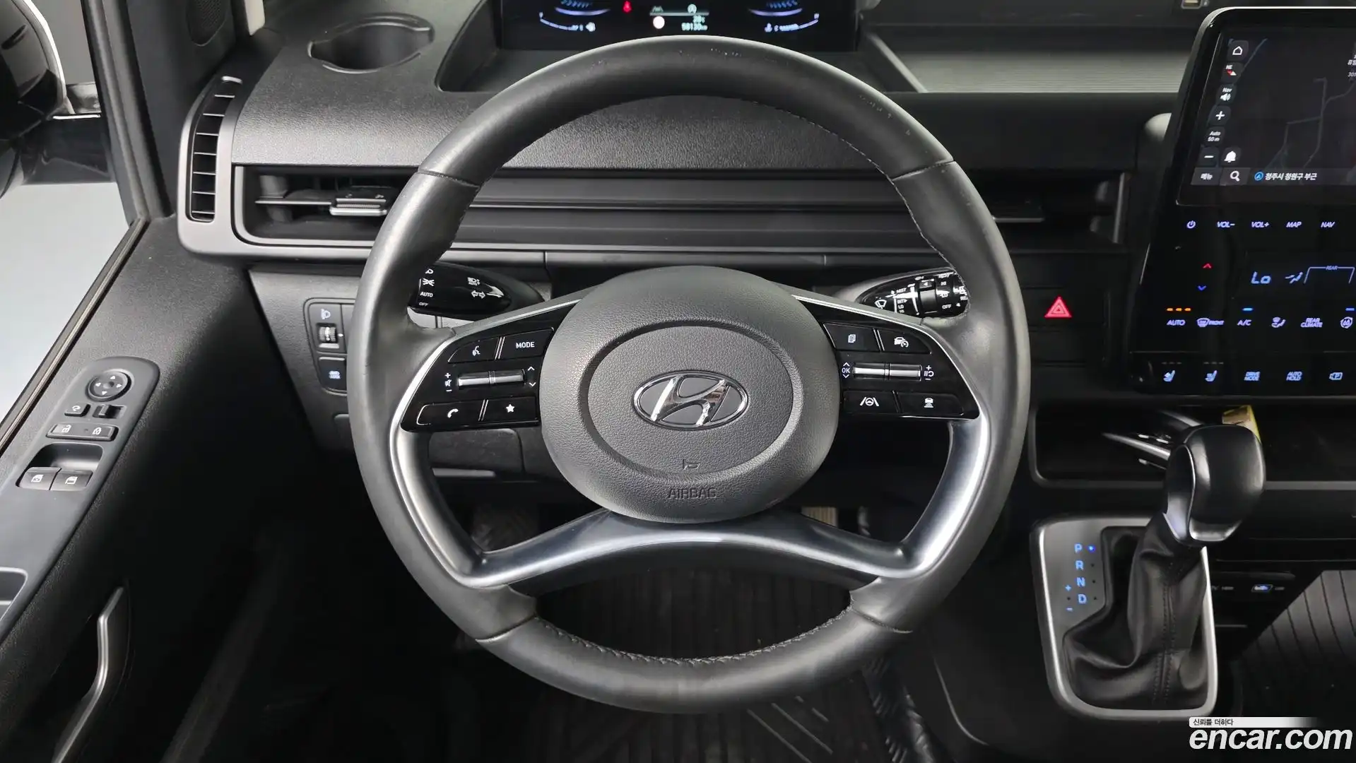 Staria Hyundai 2021.4-OPTION-017