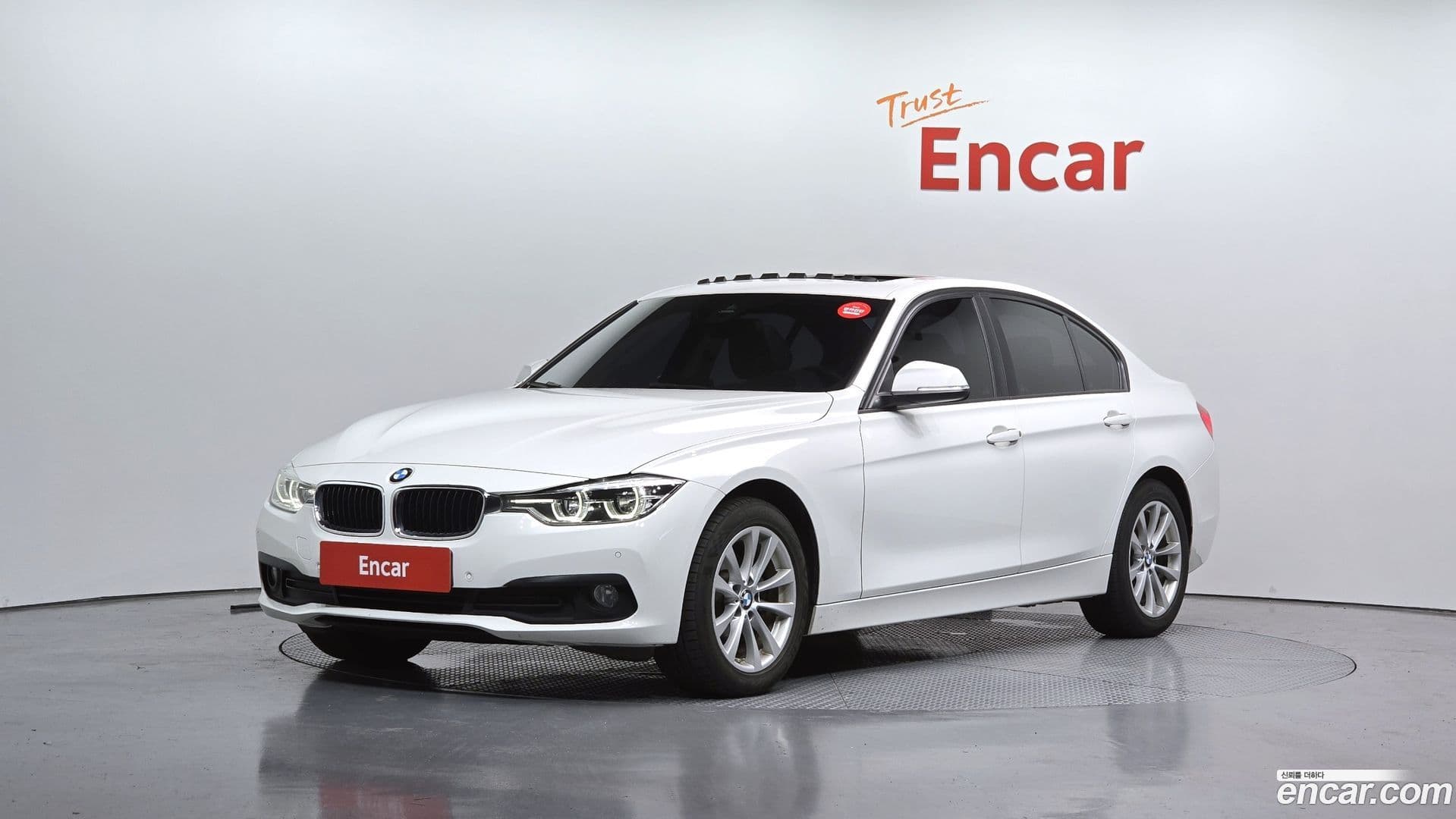 Main__Slider__Photo:3-Series BMW 2018.1-0