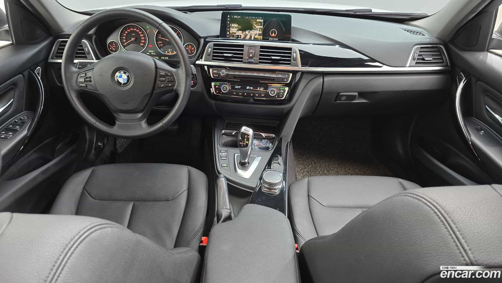 3-Series BMW 2018.1-INNER-007