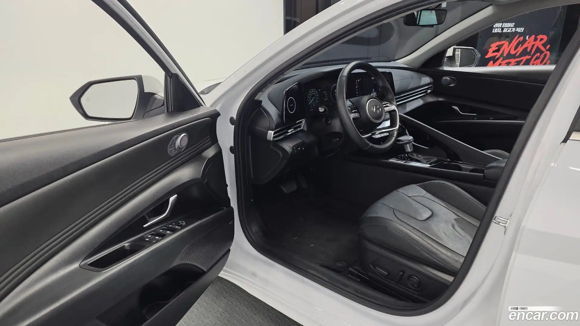 AVANTE Hyundai 2020.4-INNER-010