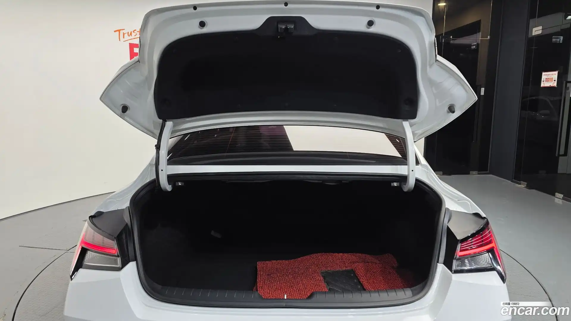 AVANTE Hyundai 2020.4-OPTION-024