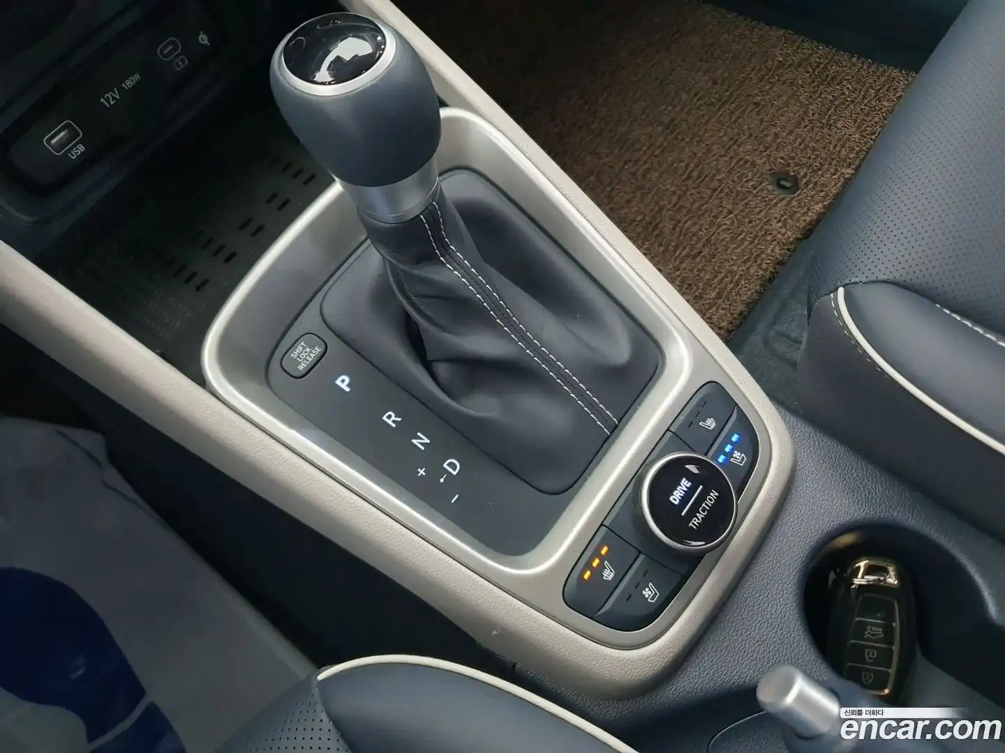 Venue Hyundai 2026.0-INNER-009