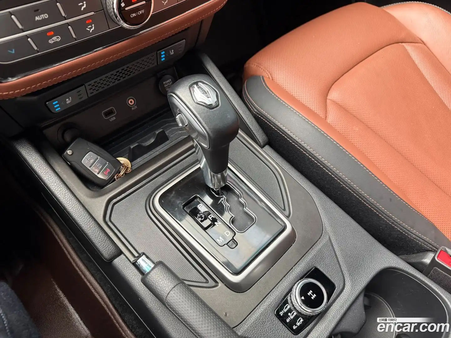 Rexton KG Mobility 2018.9-INNER-009