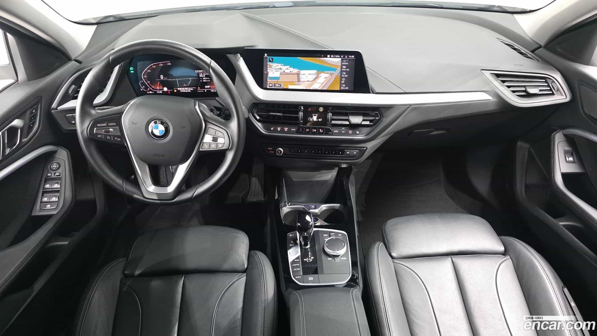1-Series BMW 2021.10-INNER-007
