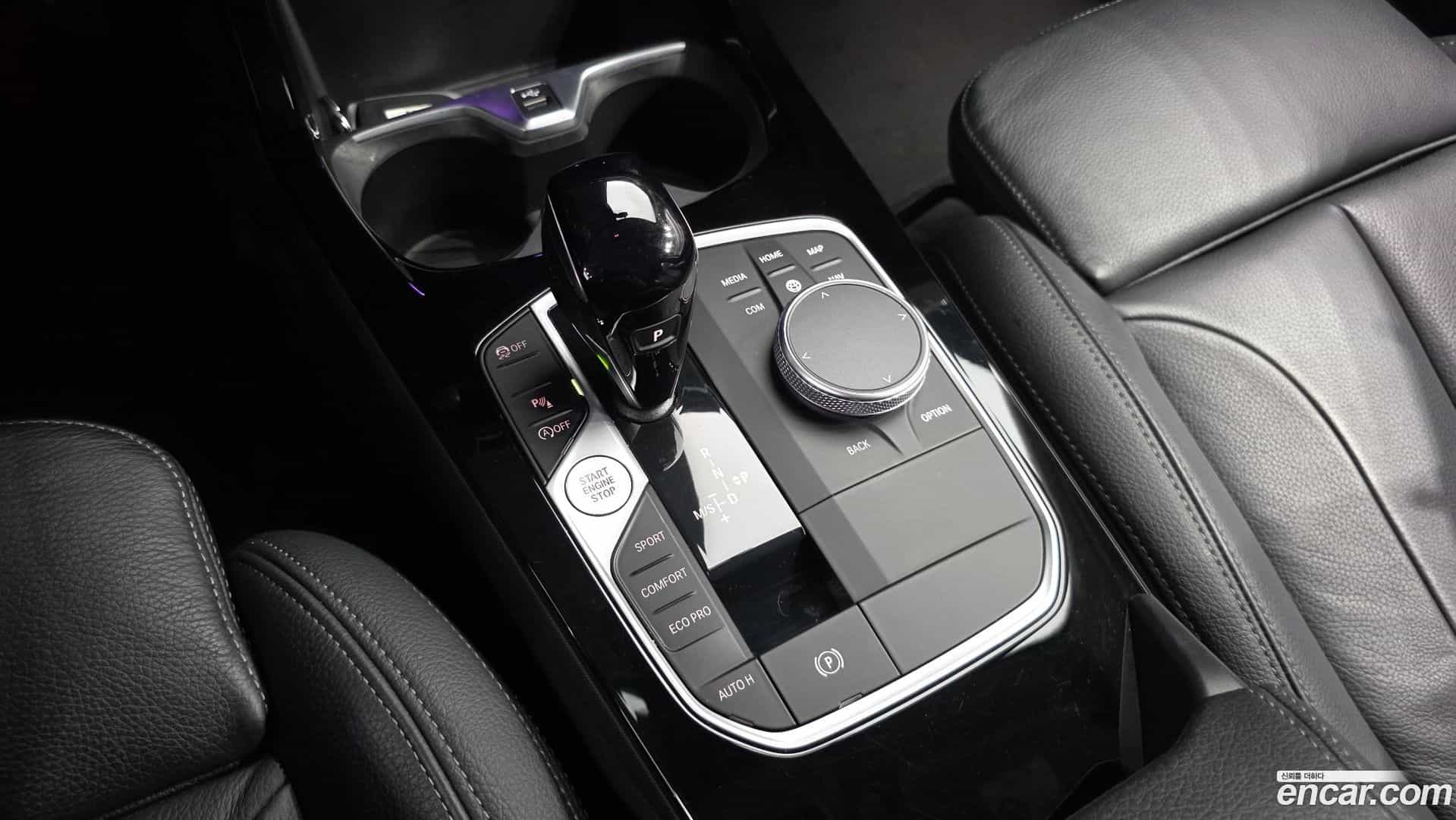 1-Series BMW 2021.10-INNER-009