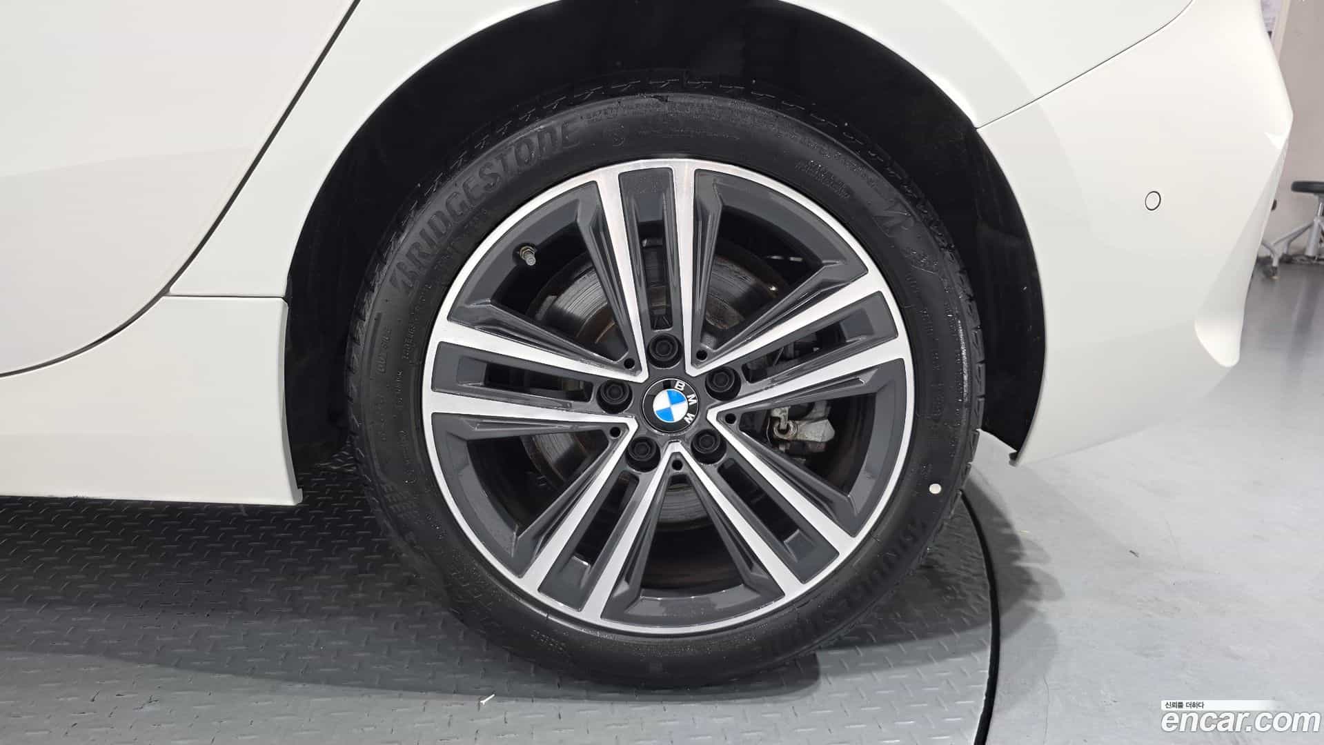 1-Series BMW 2021.10-OUTER-031