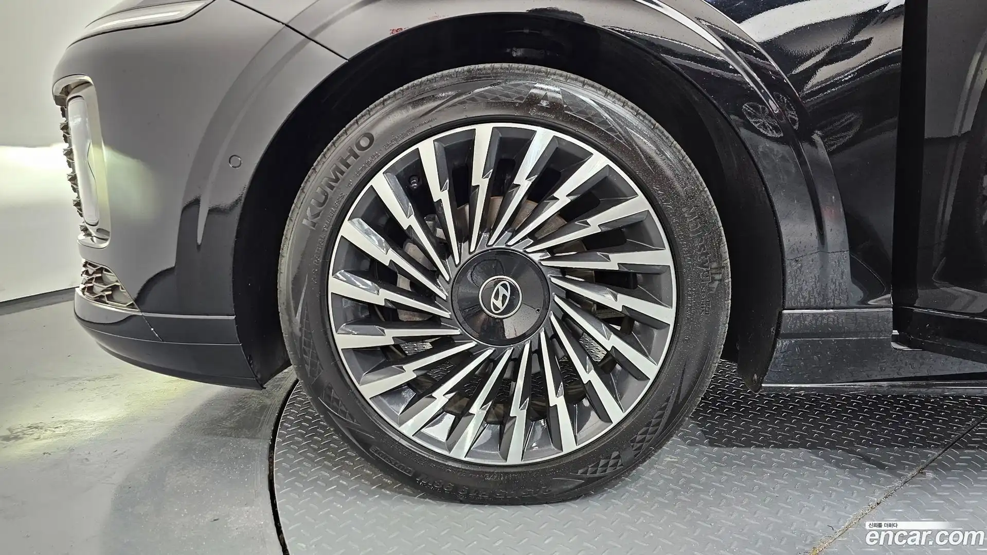 Grandeur Hyundai 2023.4-OUTER-005