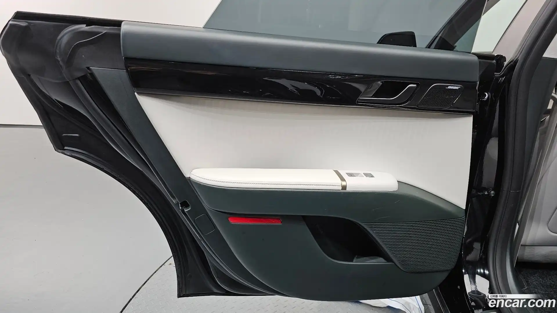 Grandeur Hyundai 2023.4-INNER-035