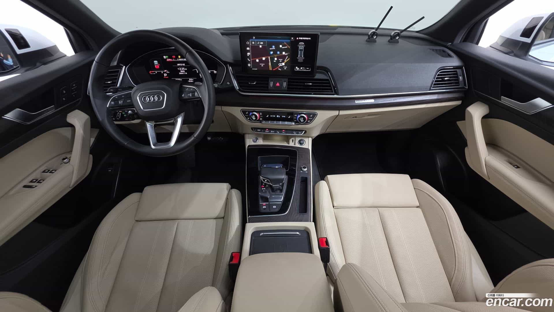 Q5 Audi 2022.10-INNER-007