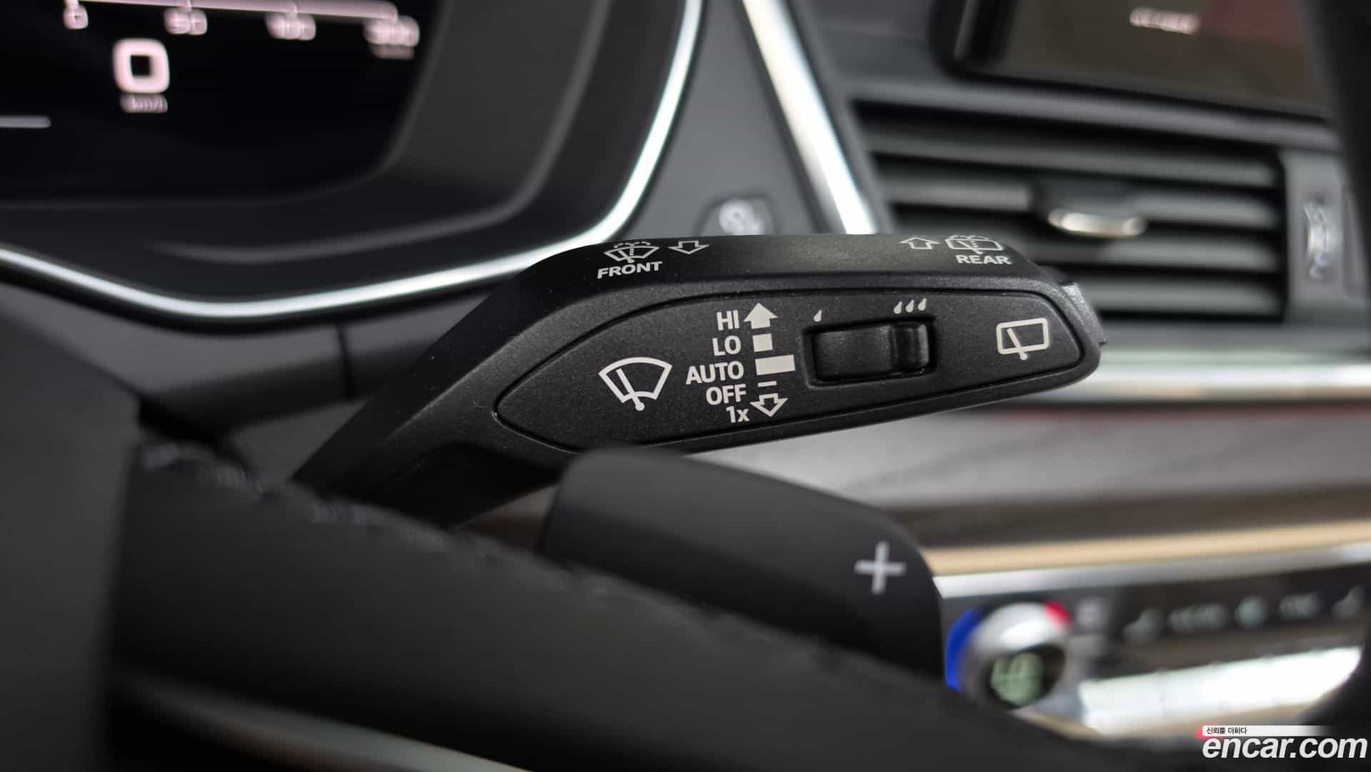 Q5 Audi 2022.10-OPTION-023