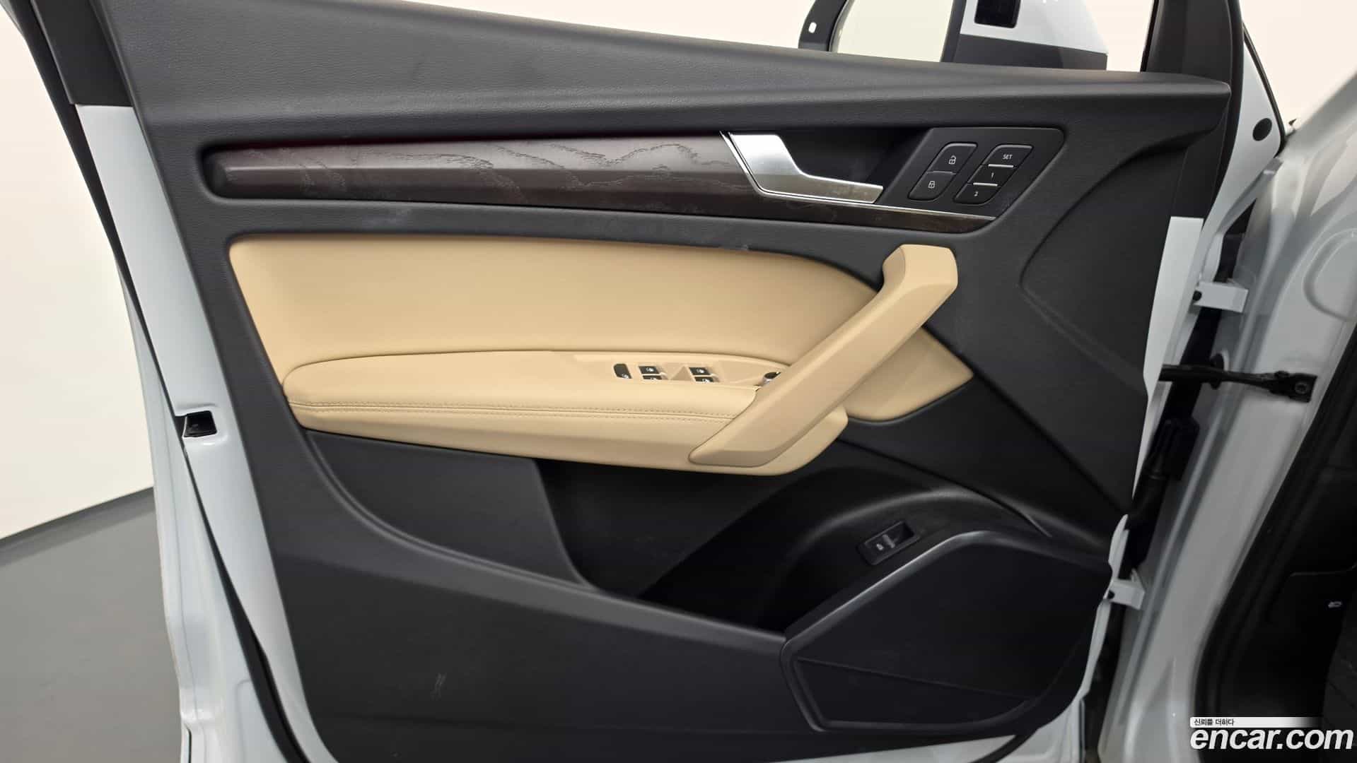 Q5 Audi 2022.10-INNER-034