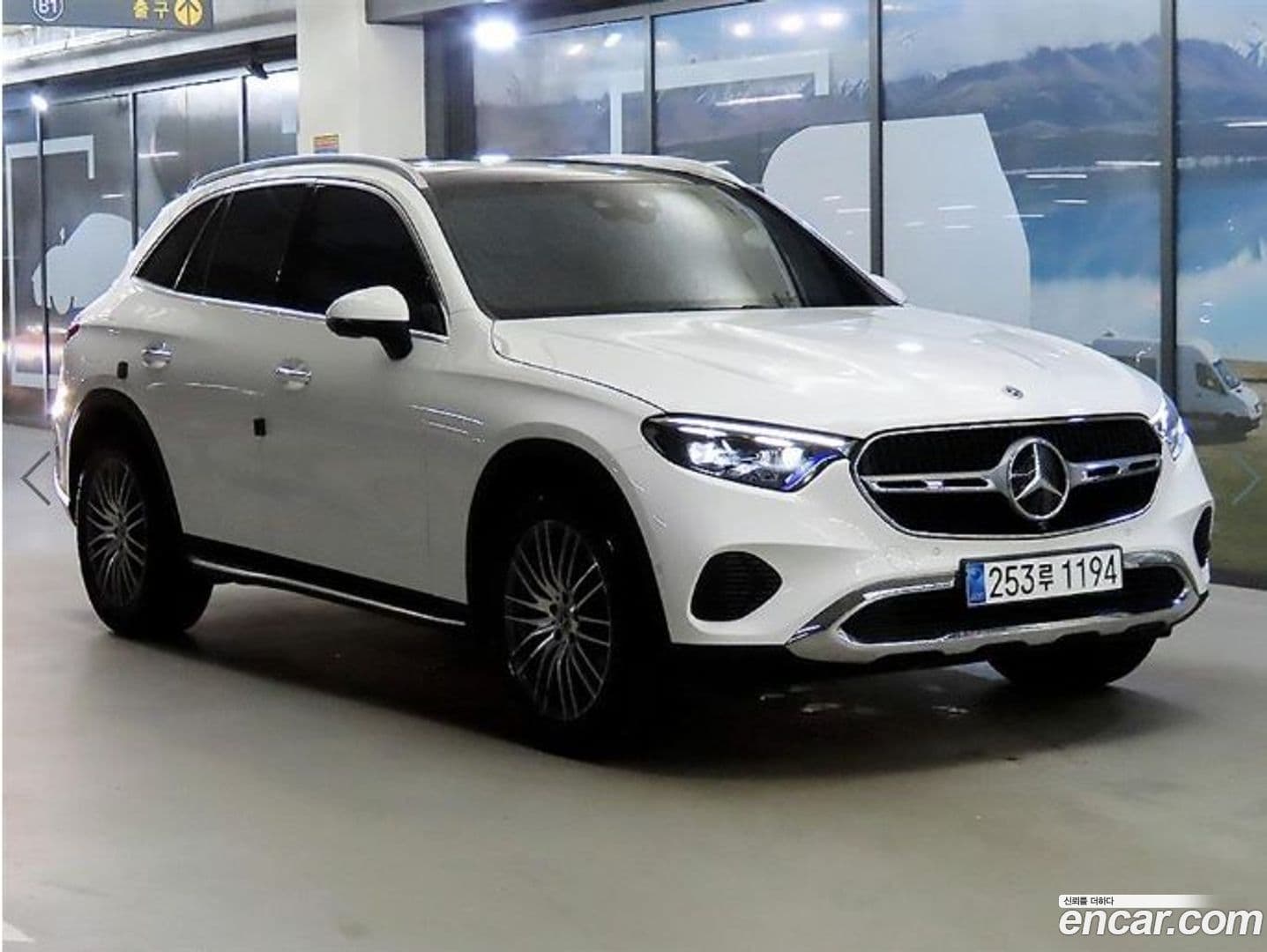 Main__Slider__Photo:GLC-Class Mercedes-Benz 2024.11-0