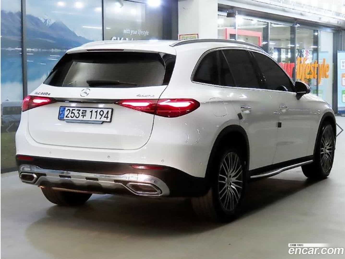GLC-Class Mercedes-Benz 2024.11-OUTER-004