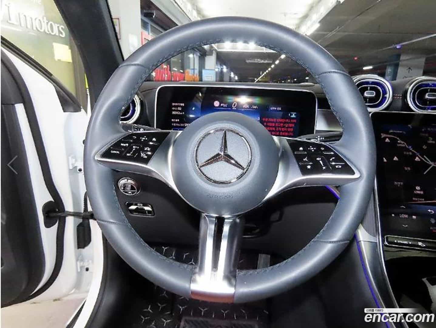 GLC-Class Mercedes-Benz 2024.11-INNER-008