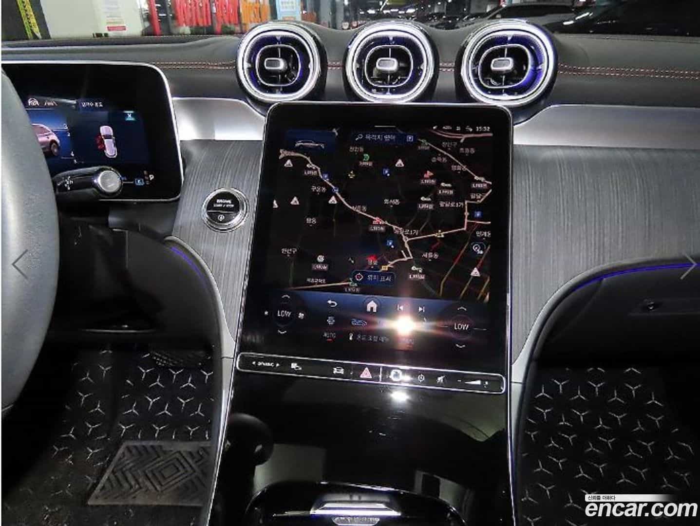 GLC-Class Mercedes-Benz 2024.11-OPTION-015