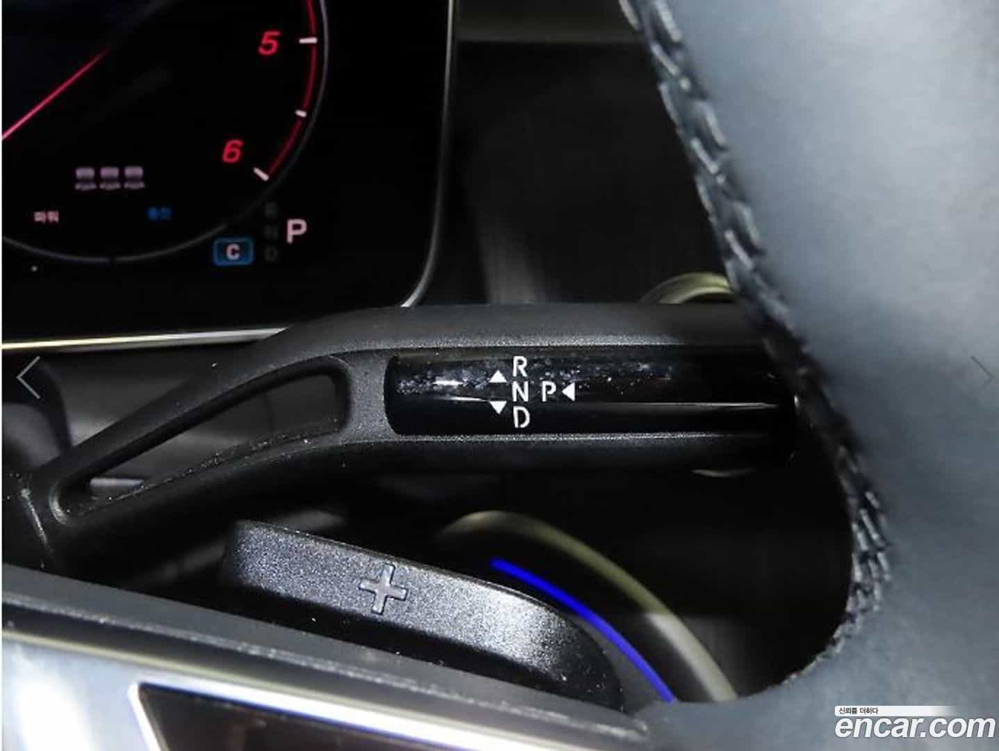 GLC-Class Mercedes-Benz 2024.11-OPTION-016