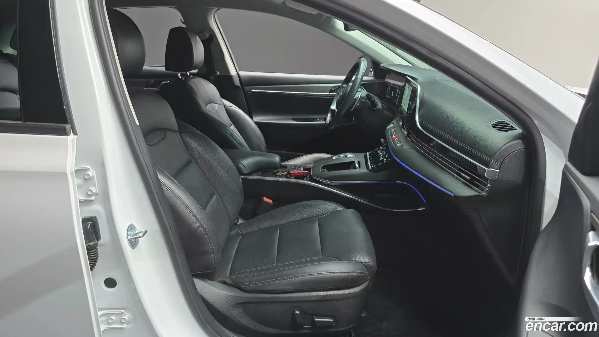 Grandeur Hyundai 2022.2-OPTION-015
