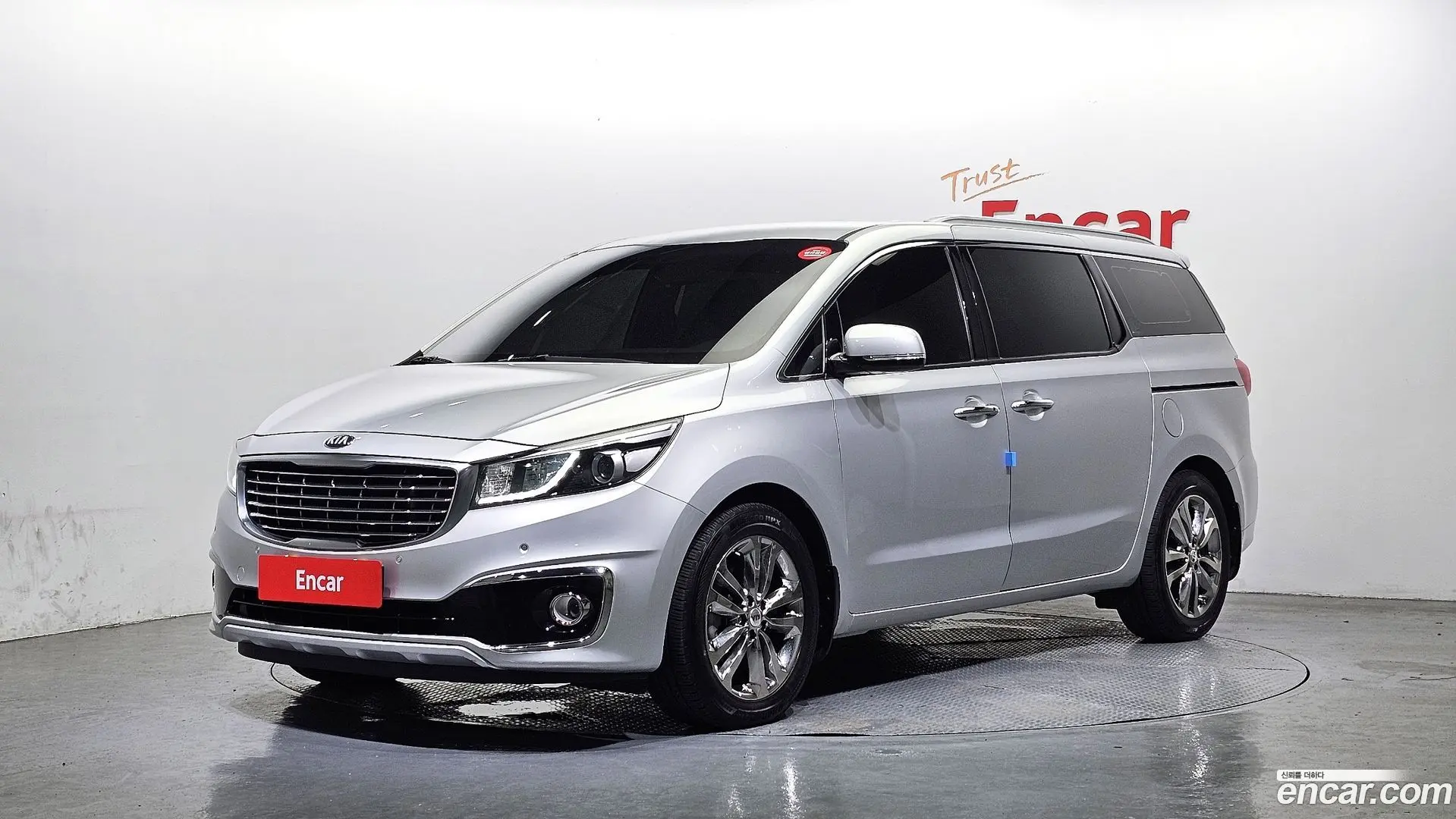Main__Slider__Photo:Canival Kia 2018.0-0