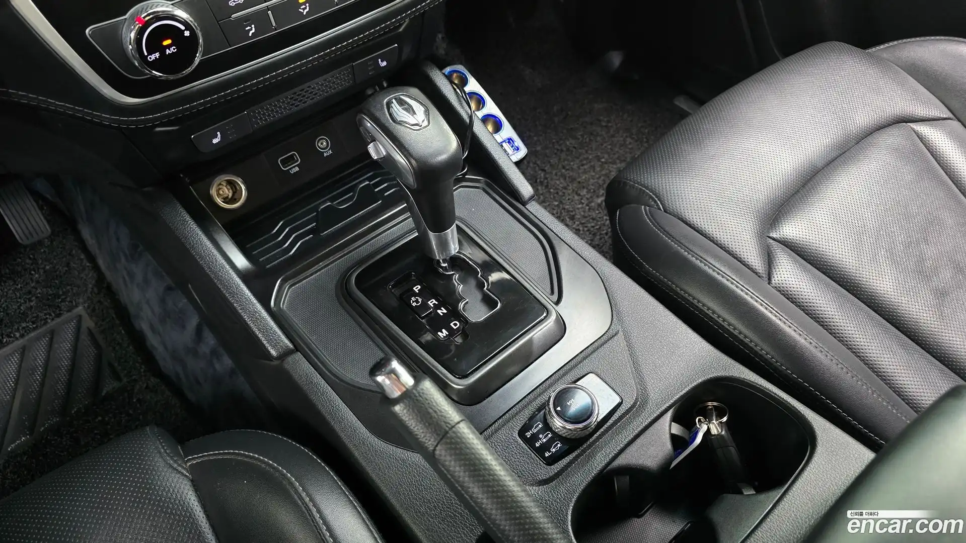 Rexton KG Mobility 2019.10-INNER-009