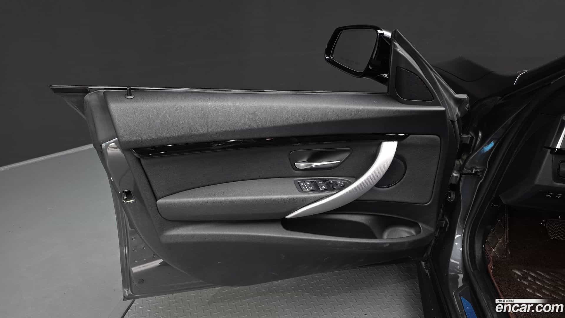 Gran Turismo BMW 2020.8-INNER-034