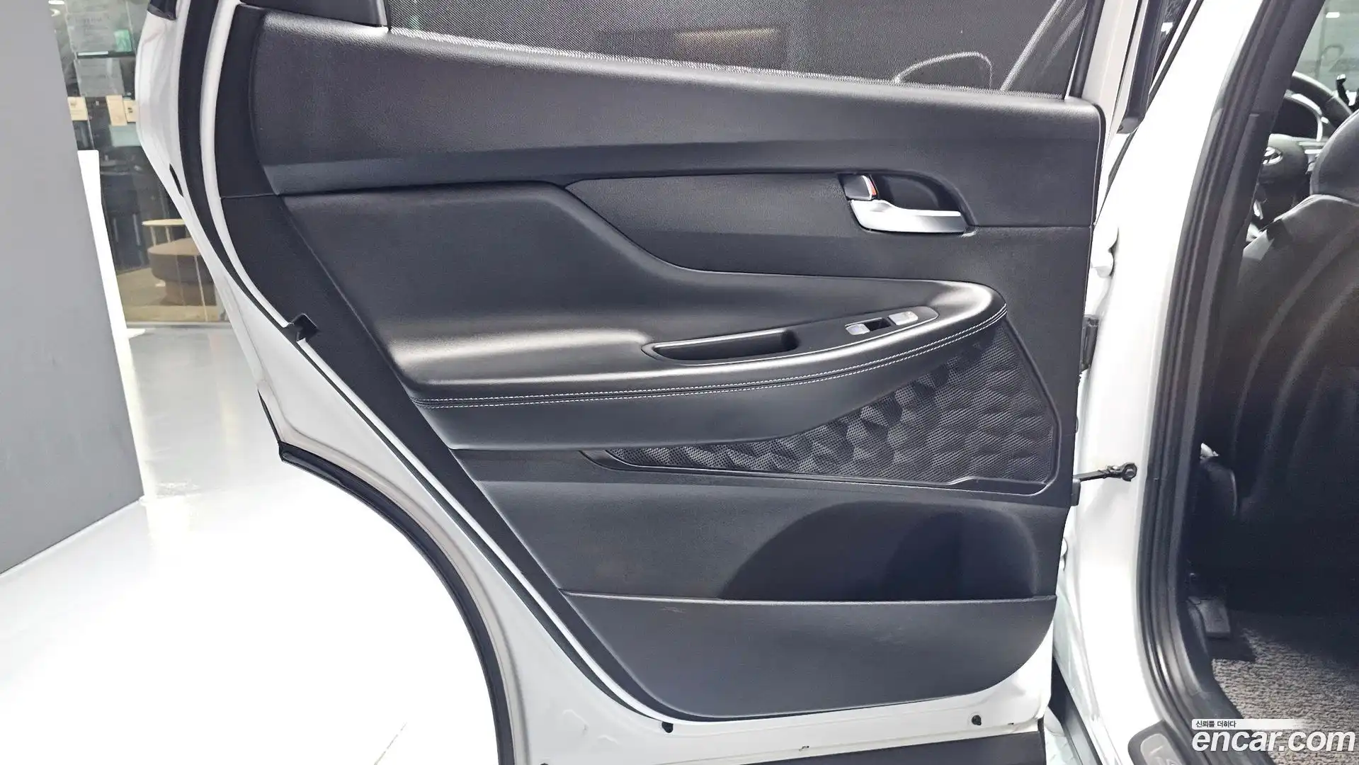 Santafe Hyundai 2022.10-INNER-035