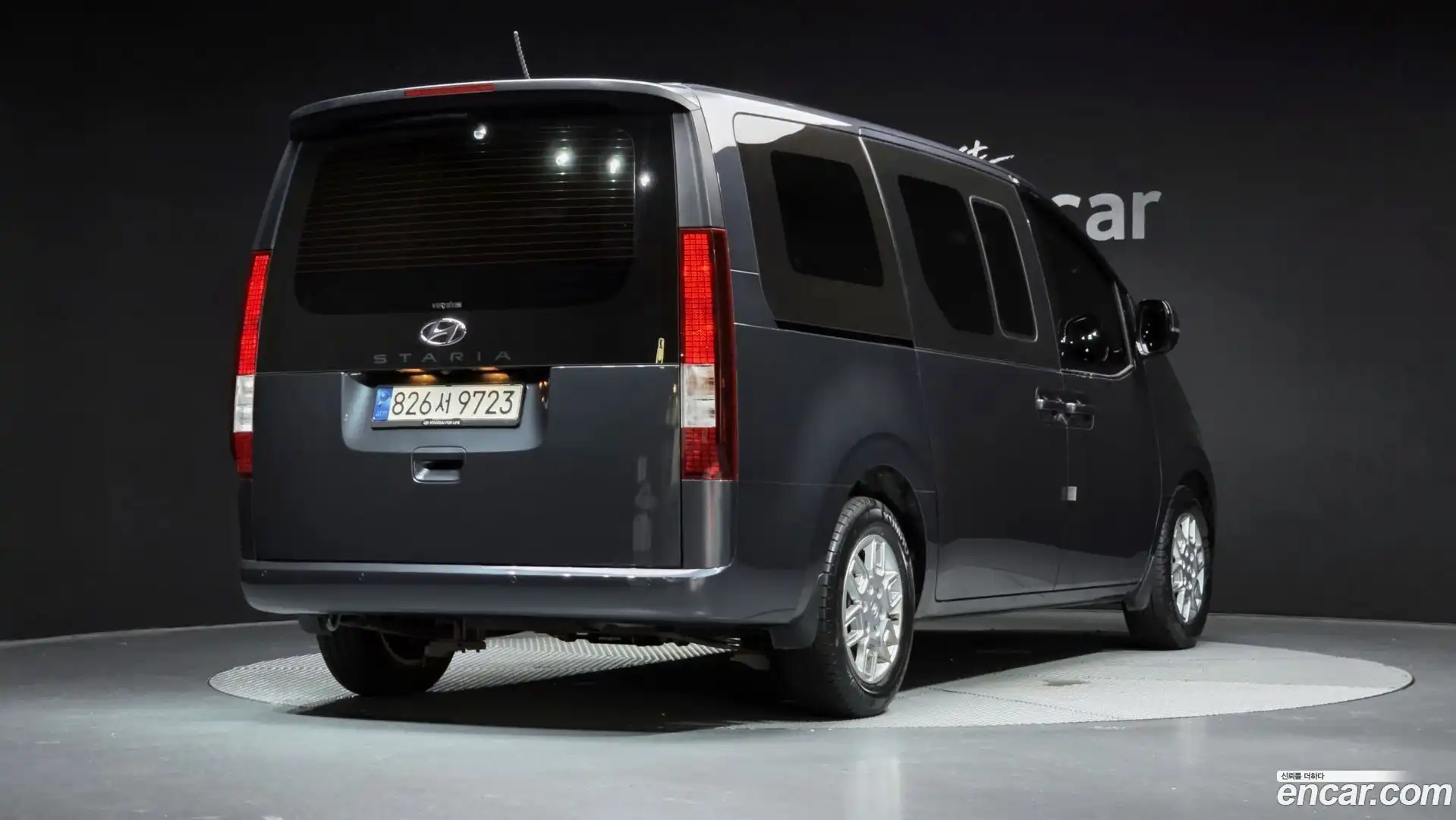 Staria Hyundai 2022.0-OUTER-002