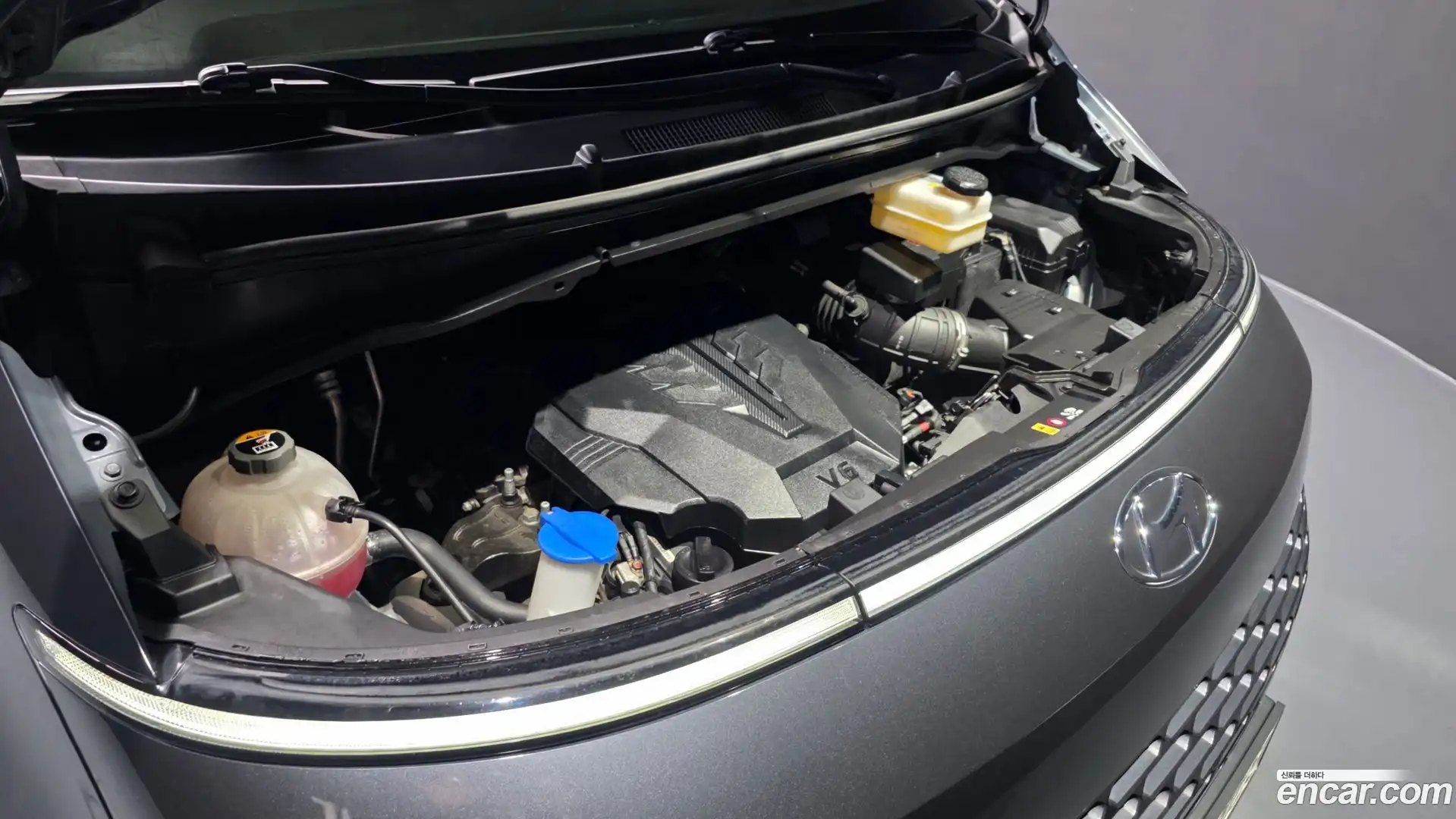 Staria Hyundai 2022.0-OUTER-006