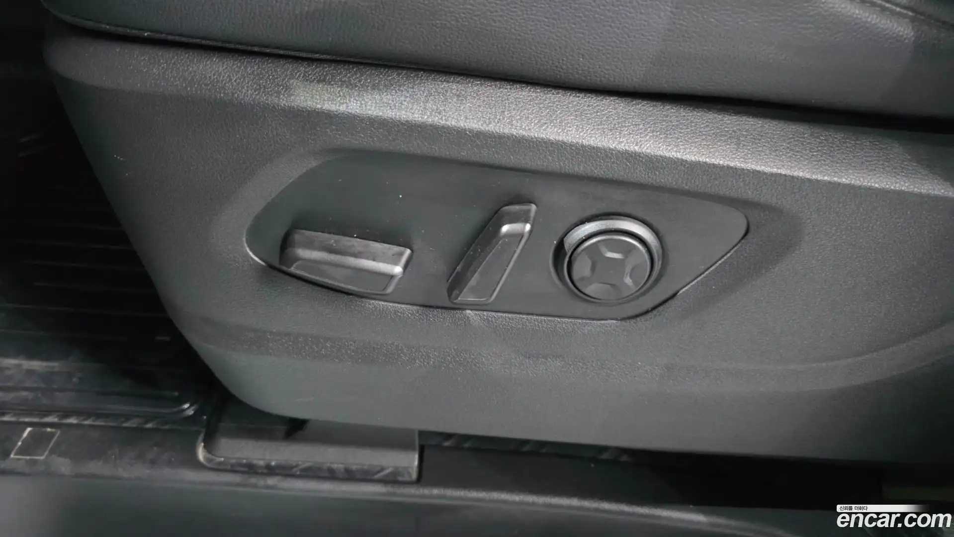 Staria Hyundai 2022.0-OPTION-023