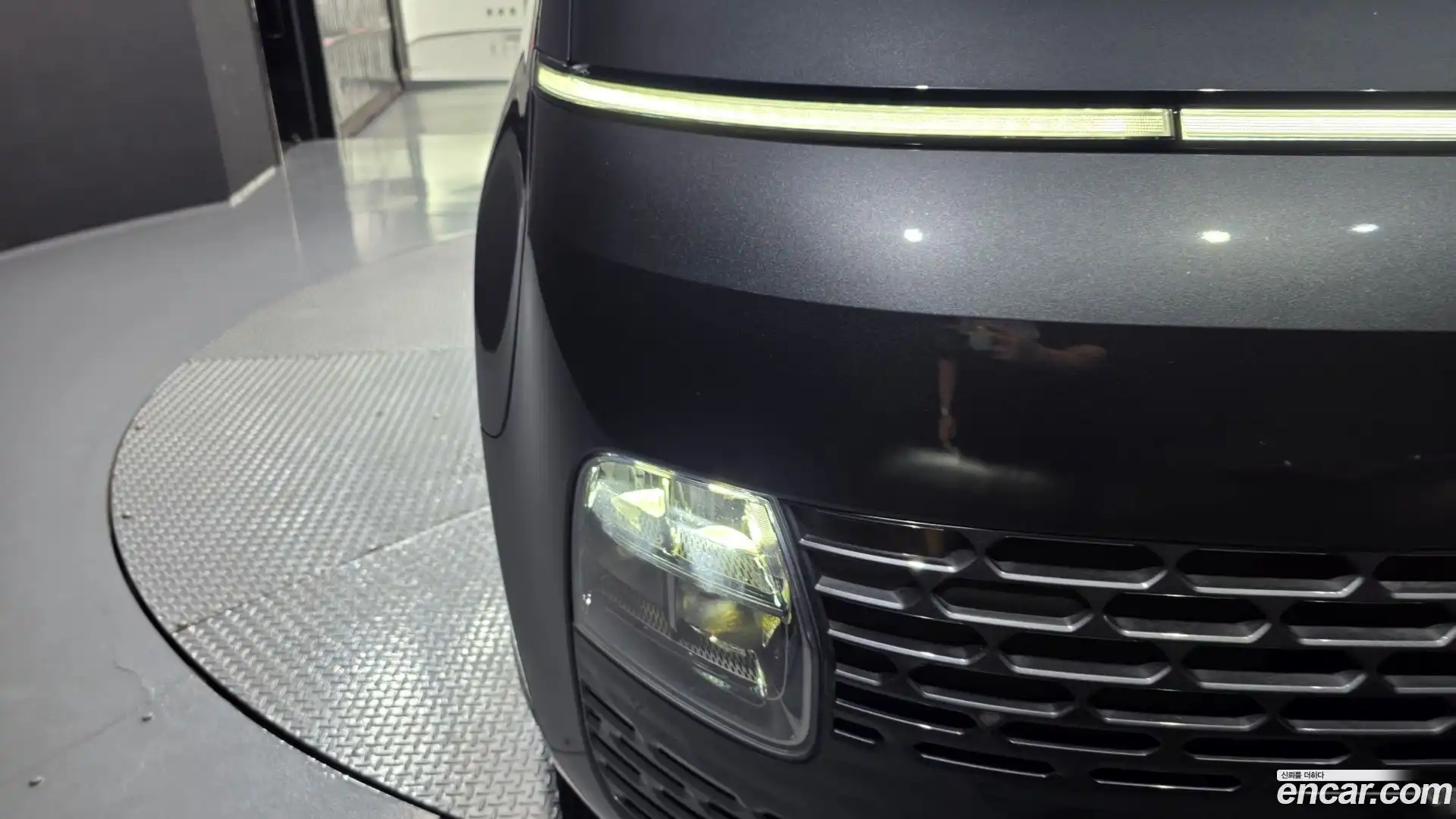 Staria Hyundai 2022.0-OUTER-032