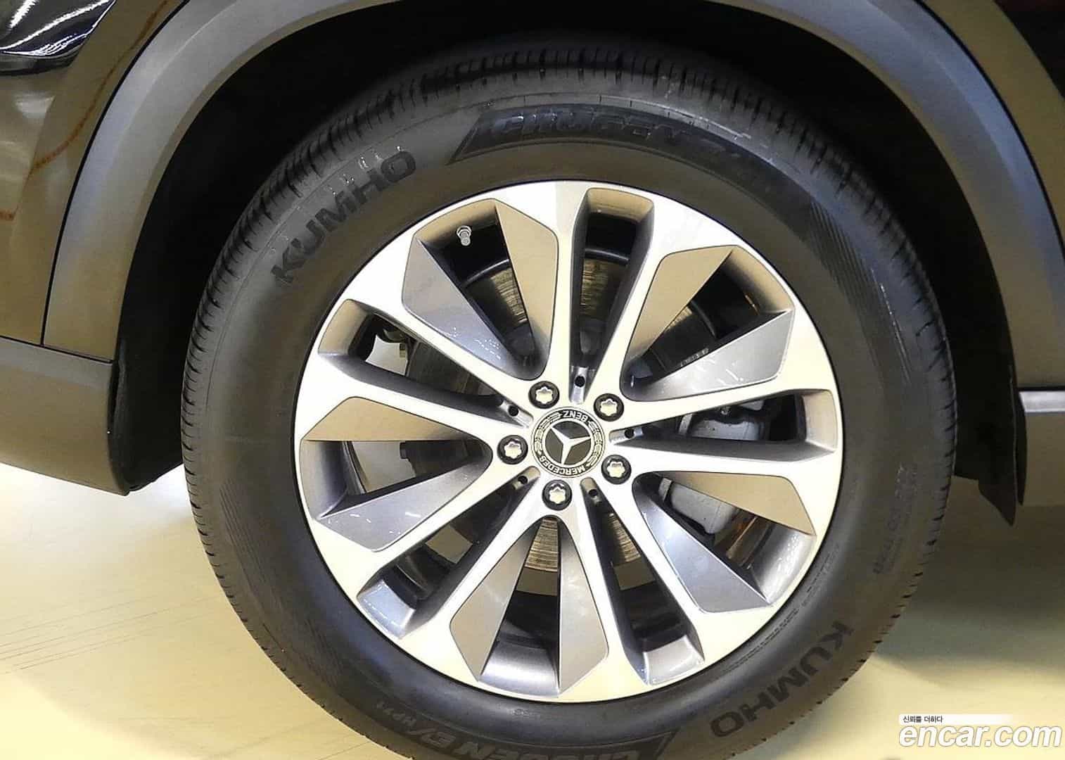 GLE-Class Mercedes-Benz 2023.5-OUTER-005
