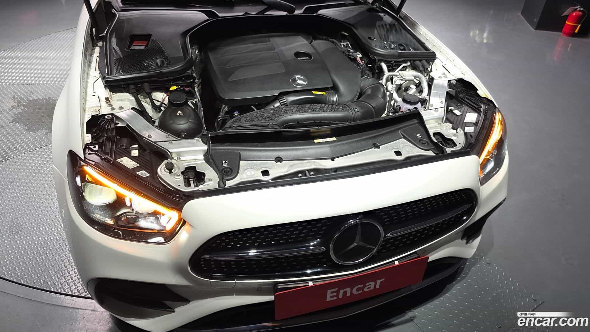 E-Class Mercedes-Benz 2022.3-OUTER-006