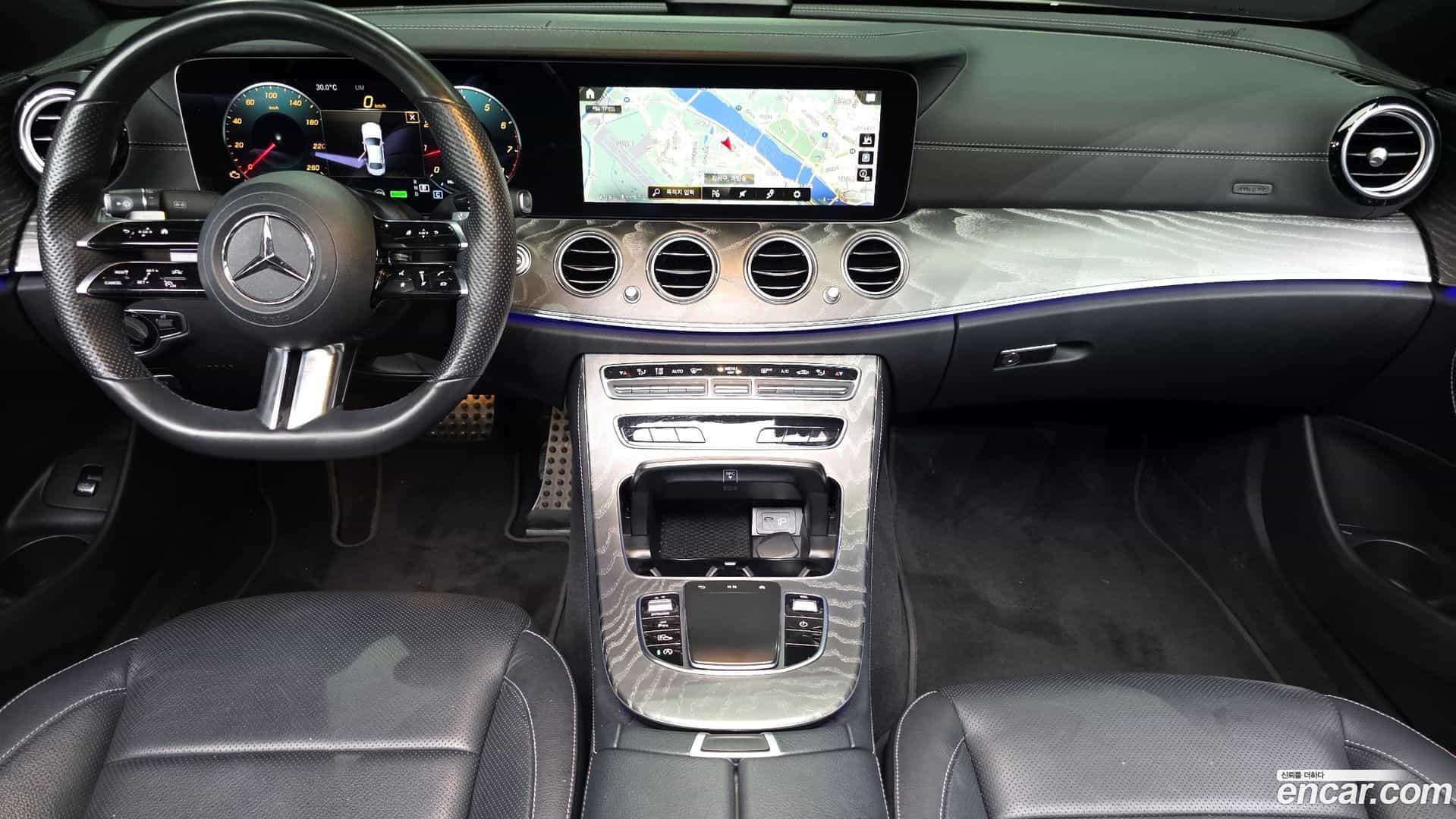 E-Class Mercedes-Benz 2022.3-INNER-007