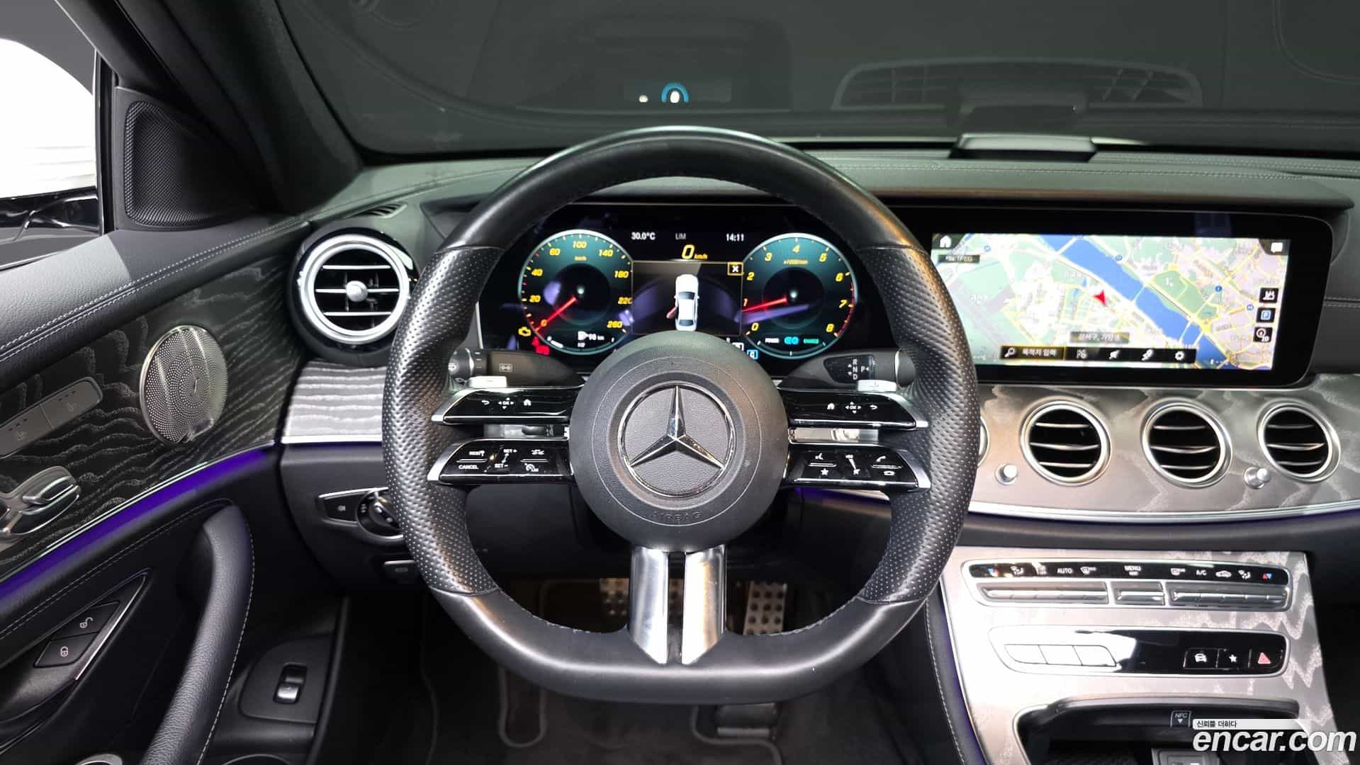 E-Class Mercedes-Benz 2022.3-OPTION-017