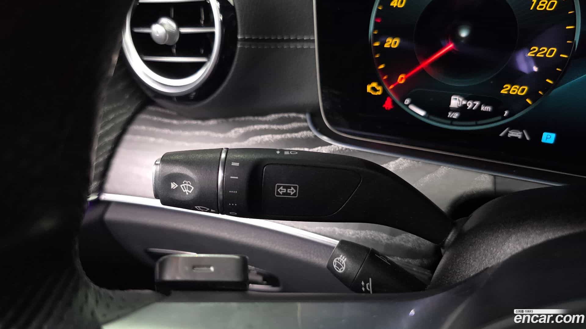 E-Class Mercedes-Benz 2022.3-OPTION-041