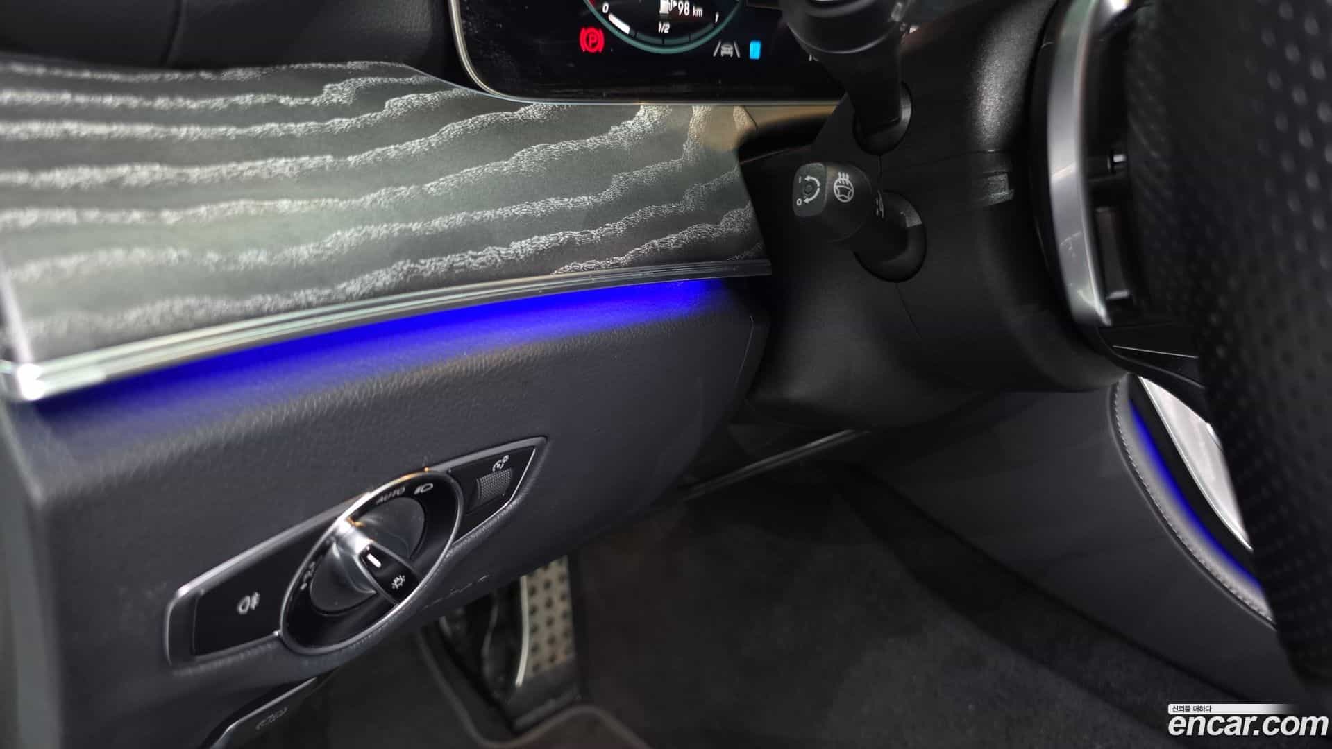 E-Class Mercedes-Benz 2022.3-OPTION-043