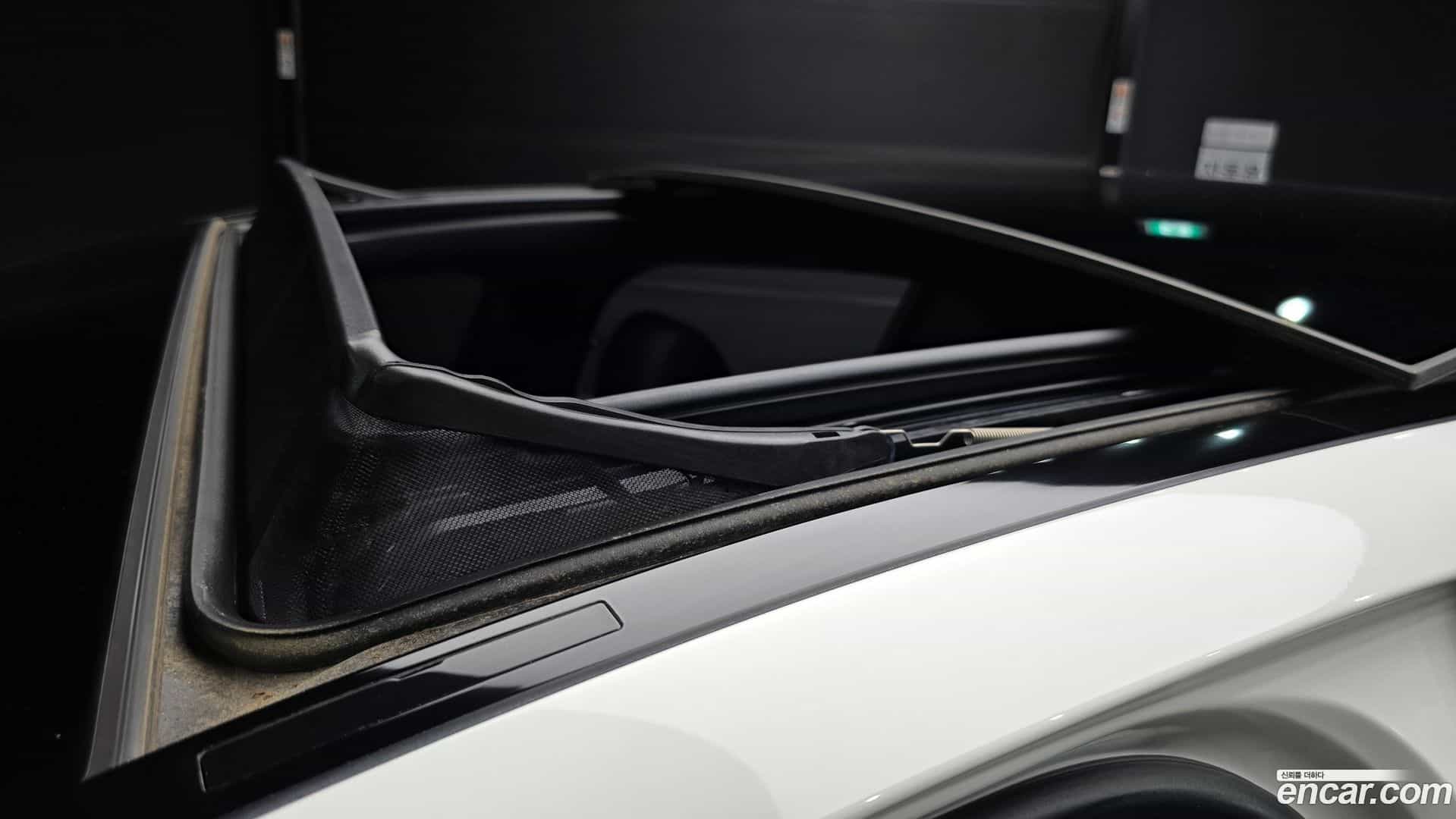 E-Class Mercedes-Benz 2022.3-OPTION-044