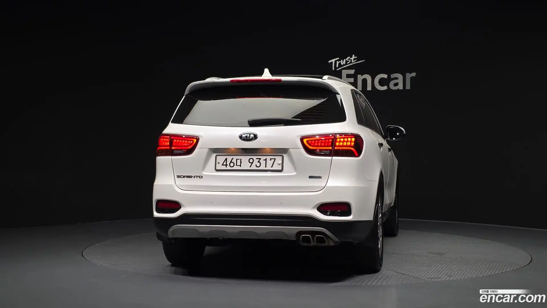 Sorento Kia 2018.0-OUTER-004